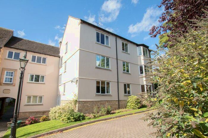 2 Bedroom Flat To Rent In Warrenne Keep, Stamford, PE9