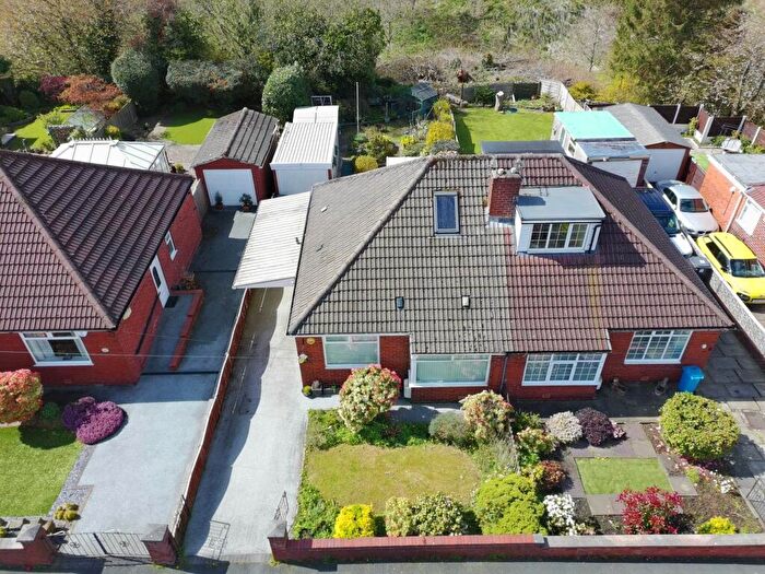 2 Bedroom Semi-Detached Bungalow For Sale In Carlton Way, Royton, OL2