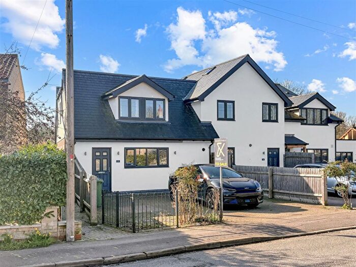 3 Bedroom Property For Sale In Church Road, Hauxton, CB22