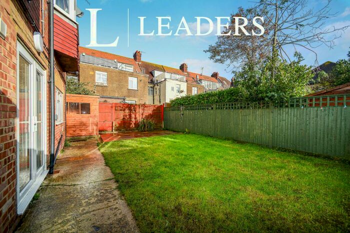 2 Bedroom Apartment To Rent In Titian Road, Hove, BN3