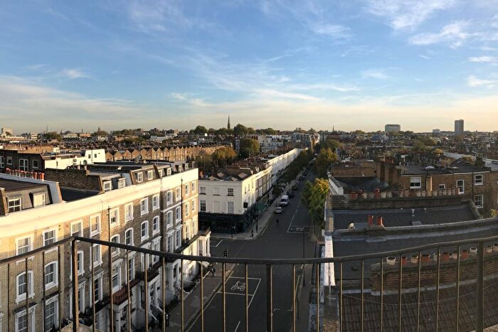 2 Bedroom Maisonette To Rent In St Stephens Gardens, London, W2