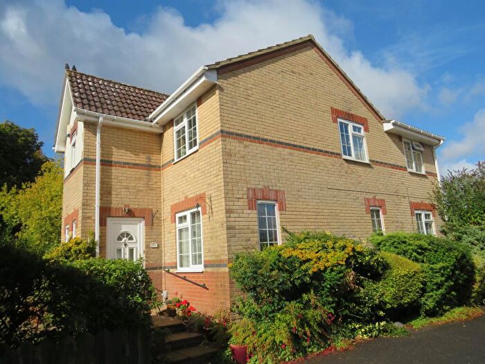 5 Bedroom Detached House For Sale In Beamont Way, Amesbury, Salisbury, SP4