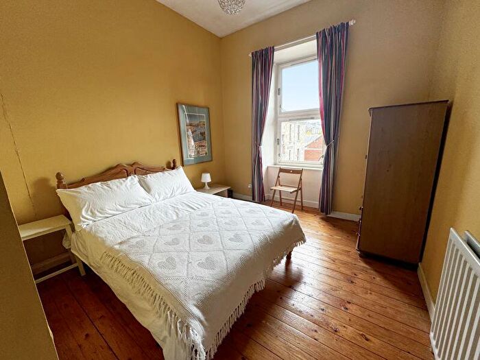 2 Bedroom Flat For Sale In Gardner Street, Partick, G11
