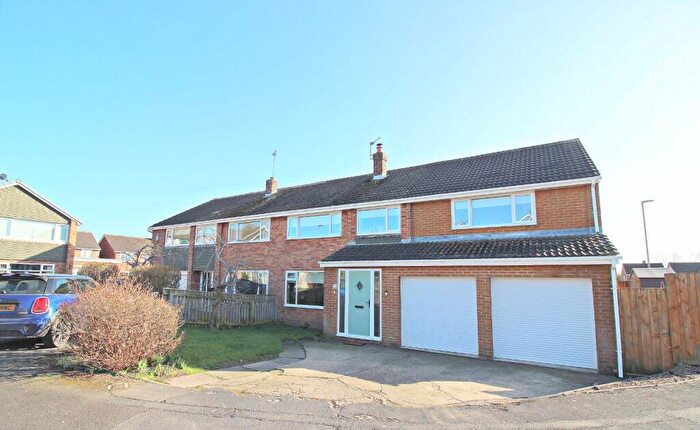 5 Bedroom Semi Detached House For Sale In Leicestershire Drive, Belmont, Durham, DH1