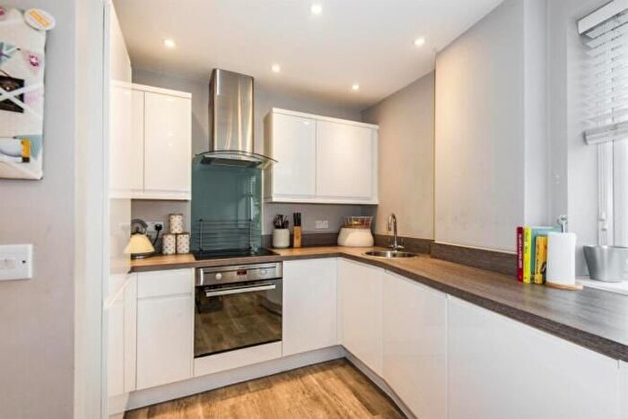 2 Bedroom Flat To Rent In Kingsbury Road, Southampton, SO14