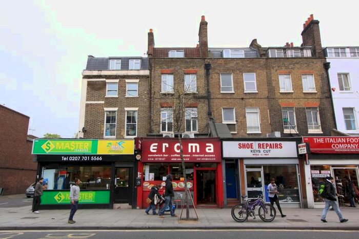 Studio To Rent In Walworth Road, London, SE17