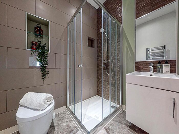 2 Bedroom Apartment To Rent In Apt, Q One Residence #, LS2