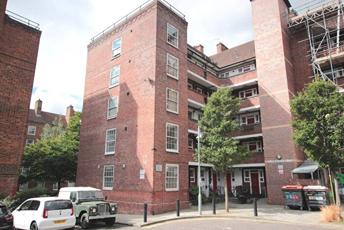 2 Bedroom Flat To Rent In Pembury Road, Hackney Central, E5