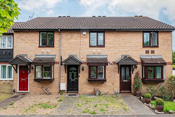 2 Bedroom Property To Rent In Kilberry Close, Isleworth, TW7