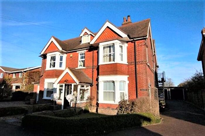 1 Bedroom Flat To Rent In Goodacres Lane, Lacey Green, HP27