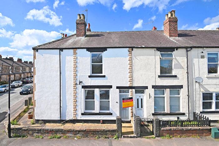 2 Bedroom End Of Terrace House For Sale In Cromwell Road, Harrogate, HG2