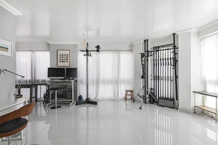 1 Bedroom Apartment For Sale In Cheshire Street, London, E2