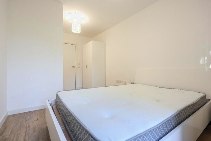 1 Bedroom Apartment To Rent In Bailey Street, London, SE8