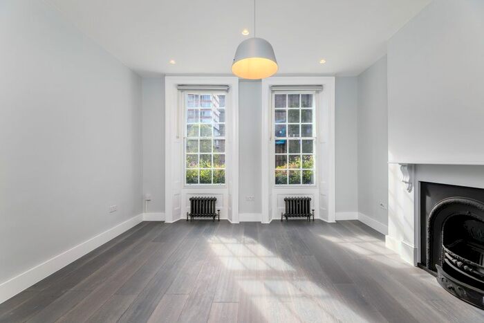 2 Bedroom Flat To Rent In Ganton Street, London, W1F