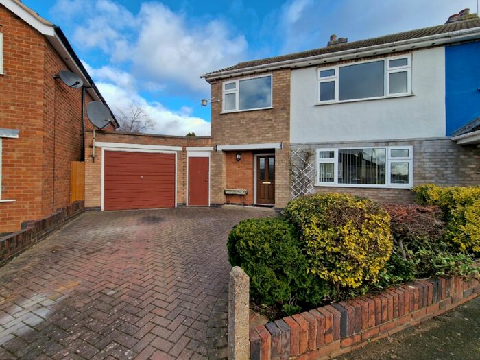 3 Bedroom Semi-Detached House To Rent In Silverton Road, Oadby, Leicester, LE2