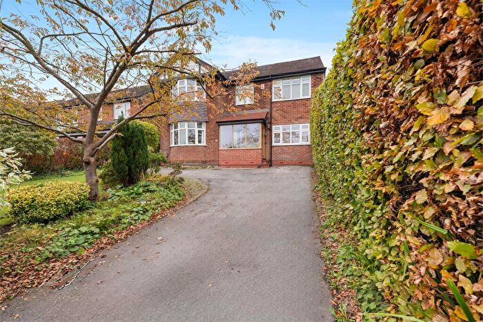 4 Bedroom Detached House For Sale In Shrigley Road, Bollington, SK10