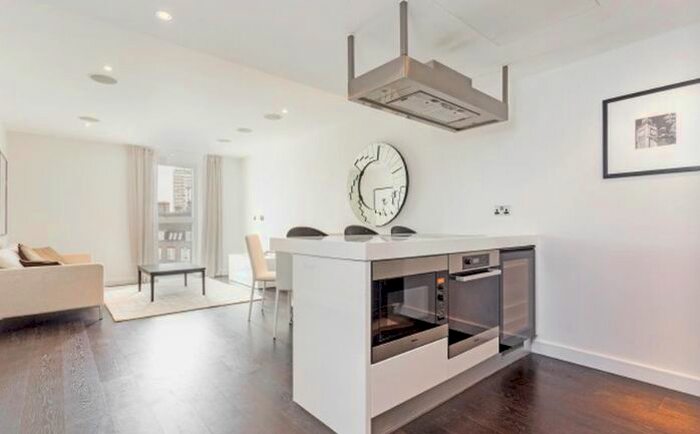 2 Bedroom Flat To Rent In Moore House, Grosvenor Waterside, Gatliff Road, SW1W