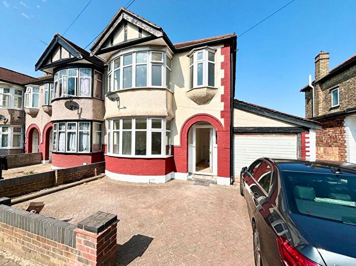 3 Bedroom Semi-Detached House To Rent In Sydney Road, Ilford, IG6