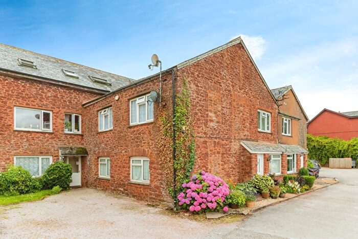 2 Bedroom Flat For Sale In Blagdon Barton, Paignton, Devon, TQ4