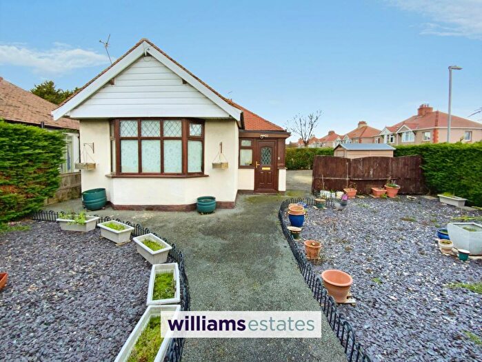 2 Bedroom Detached Bungalow For Sale In Weaver Avenue, Rhyl, LL18