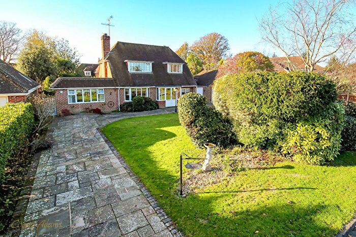 4 Bedroom Detached House For Sale In Ham Manor Close, Angmering, BN16