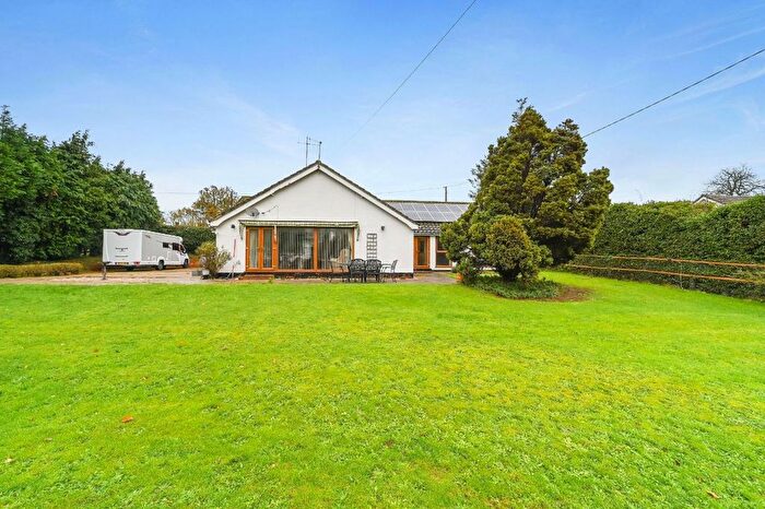 3 Bedroom Detached Bungalow For Sale In Chillesford, Woodbridge, IP12