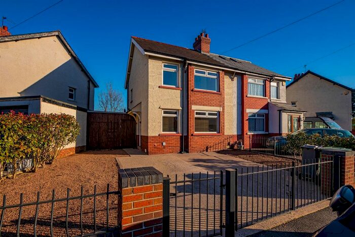3 Bedroom Semi-Detached House To Rent In Dunraven Road, Cardiff, CF11