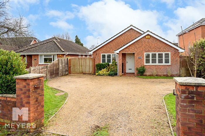 4 Bedroom Detached Bungalow For Sale In Northfield Road, Ringwood, BH24