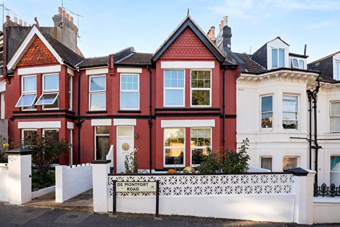 3 Bedroom Terraced House For Sale In De Montfort Road, Brighton, BN2