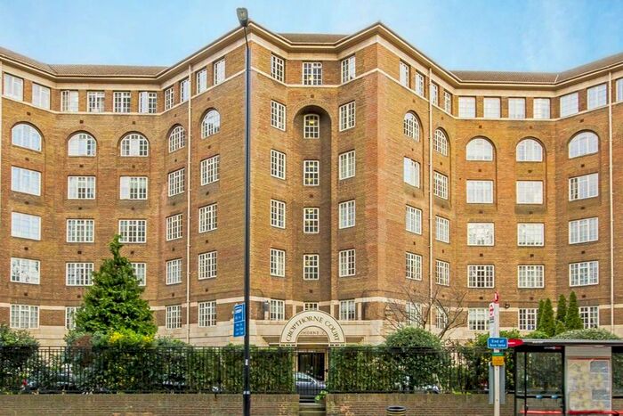3 Bedroom Flat To Rent In Maida Vale, London, W9