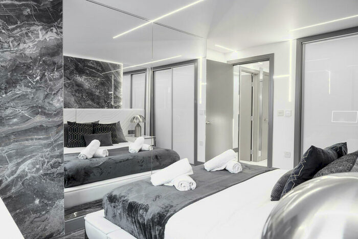 1 Bedroom Apartment To Rent In Madison House, Wrentham Street, Birmingham City Centre, B5