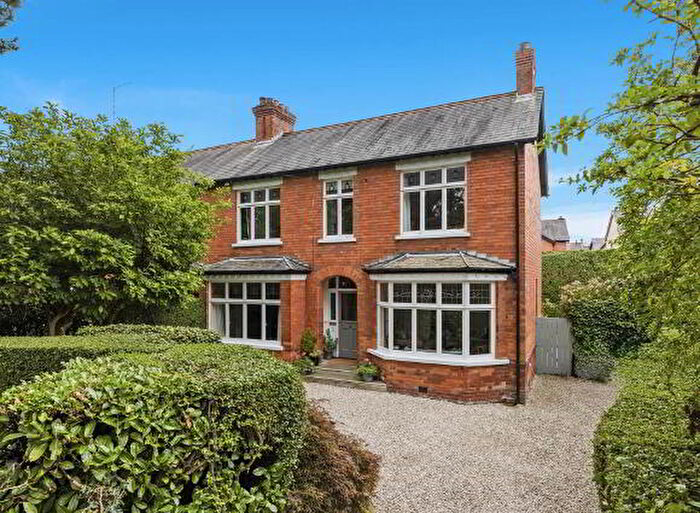 5 Bedroom Semi-detached Villas For Sale In Knockdene Park, Belfast, BT5