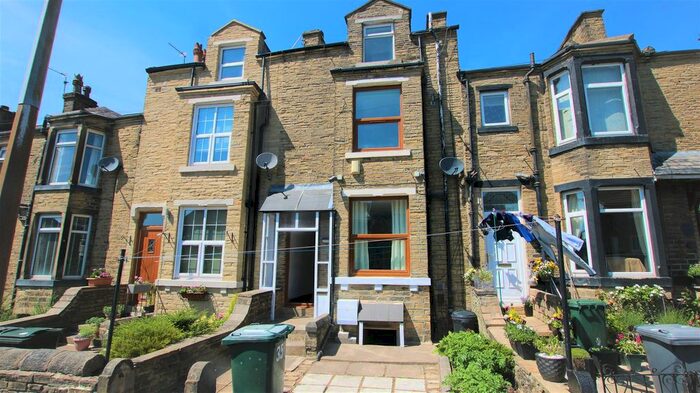 3 Bedroom Terraced House To Rent In Fairbank, Shipley, BD18