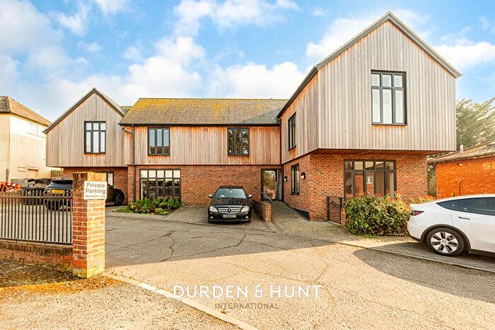 1 Bedroom Apartment To Rent In High Street, Ongar, CM5