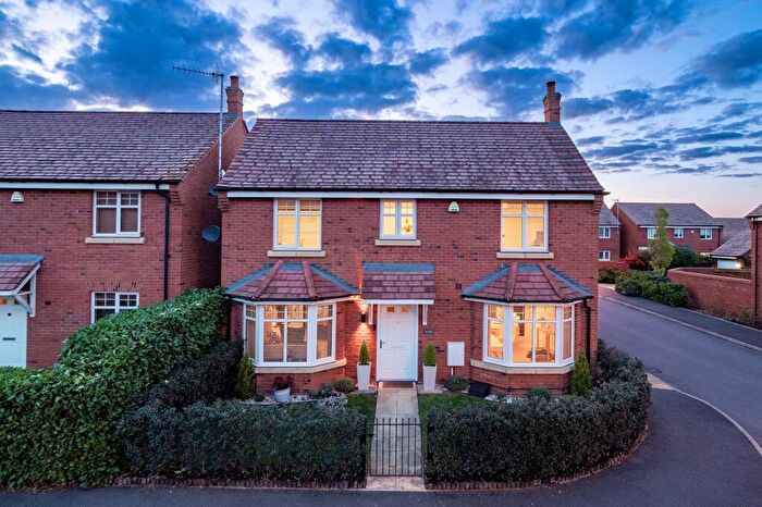 4 Bedroom Property For Sale In Azalea Road, Stratford-Upon-Avon, CV37