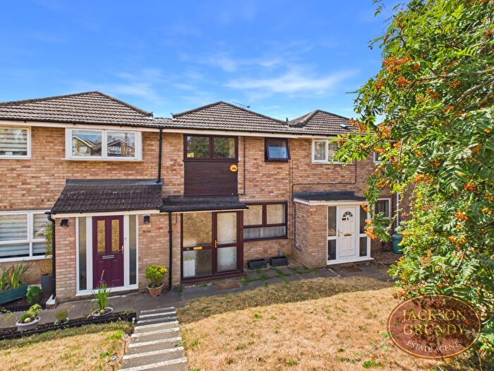 3 Bedroom Terraced House For Sale In Grasscroft, Northampton, NN2