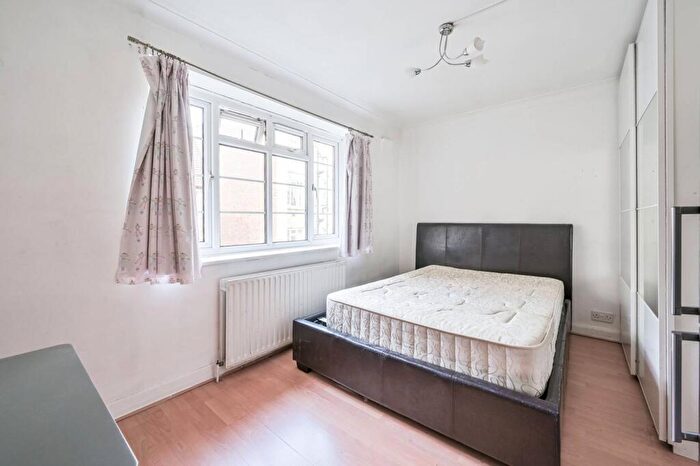 1 Bedroom Flat For Sale In Shoot Up Hill, West Hampstead, London, NW2