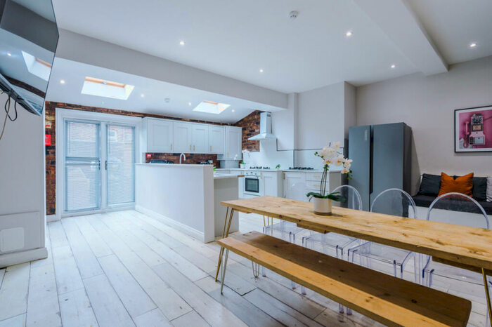 7 Bedroom Property To Rent In Granville Road, Liverpool, L15