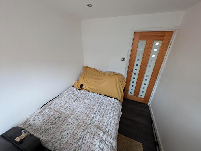 2 Bedroom Bungalow For Sale In Seaview Road, Wallasey, CH45