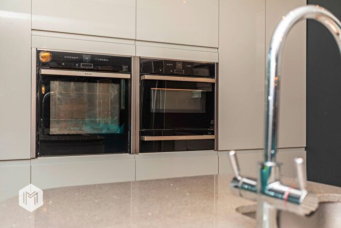 4 Bedroom Detached House For Sale In Glen Avenue, Worsley, Manchester, Greater Manchester, M28