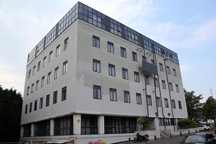 1 Bedroom Apartment To Rent In Flat, Oak Court, Dudley Road, Brierley Hill, West Midlands, DY5