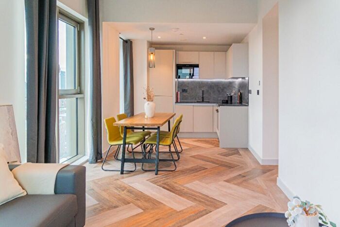 2 Bedroom Apartment To Rent In Bendix Street, Manchester, Greater Manchester, M4