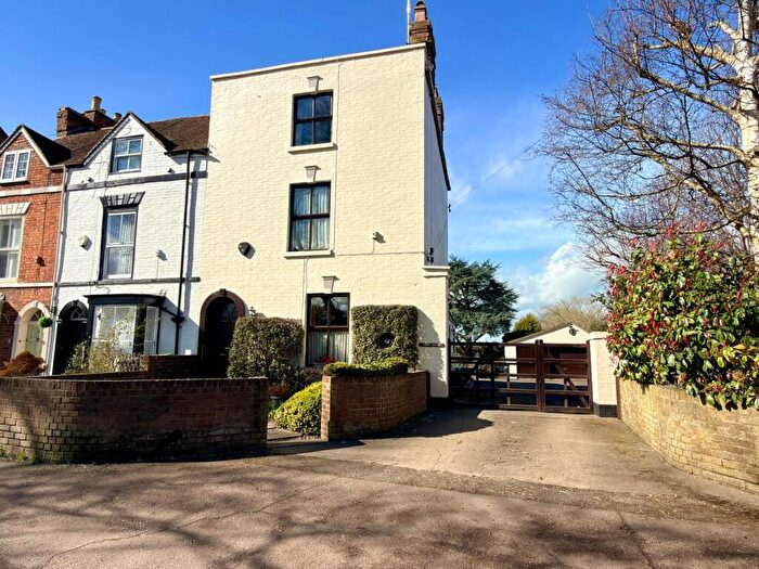 3 Bedroom End Of Terrace House For Sale In Abbey Terrace, Tewkesbury, GL20