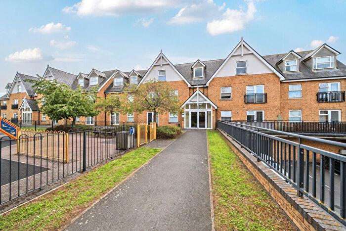 1 Bedroom Apartment For Sale In Tanners Close, Dartford, DA1
