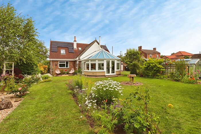 4 Bedroom Detached House For Sale In Scothern Lane, Langworth, LN3