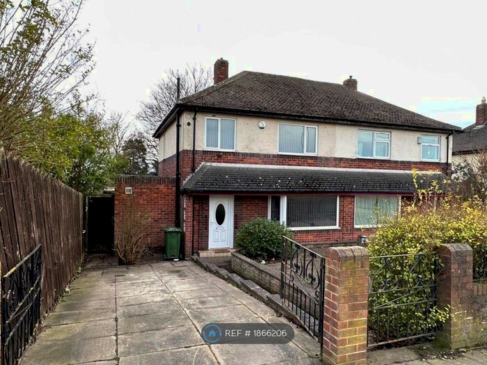 3 Bedroom Semi-Detached House To Rent In Darlington Lane, Stockton-On-Tees, TS19