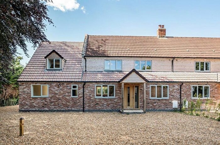4 Bedroom Semi-Detached House For Sale In Upton Scudamore, Warminster, BA12