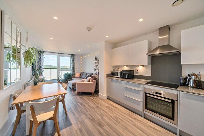 1 Bedroom Flat For Sale In Burnt Oak Broadway, Callier House B Burnt Oak Broadway, HA8