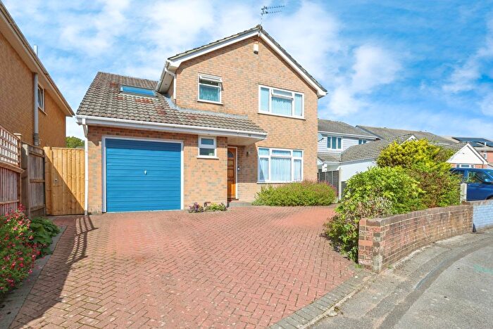 5 Bedroom Detached House For Sale In Thorn Road, West Canford Heath, Poole, Dorset, BH17