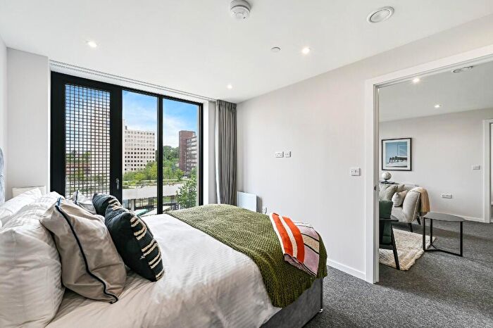 2 Bedroom Apartment To Rent In The Interchange, Daw Bank, Stockport, Greater Manchester, SK3